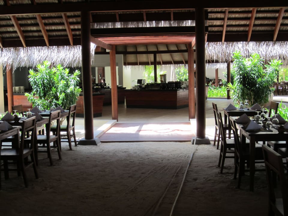 Restaurant 1 Summer Island Maldives
