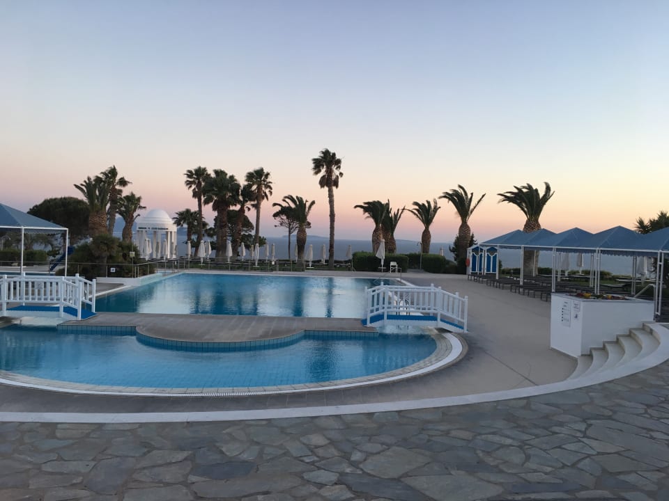 Pool ROBINSON DAIDALOS