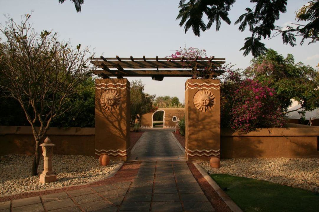 The Oberoi Rajvilas, Zugang zu den “Luxury Tents” Hotel The Oberoi Rajvilas