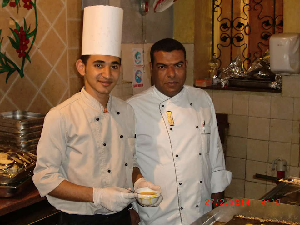 Immer ein Lächeln und gute Laune am Morgen Pickalbatros Alf Leila Wa Leila Resort - Neverland Hurghada