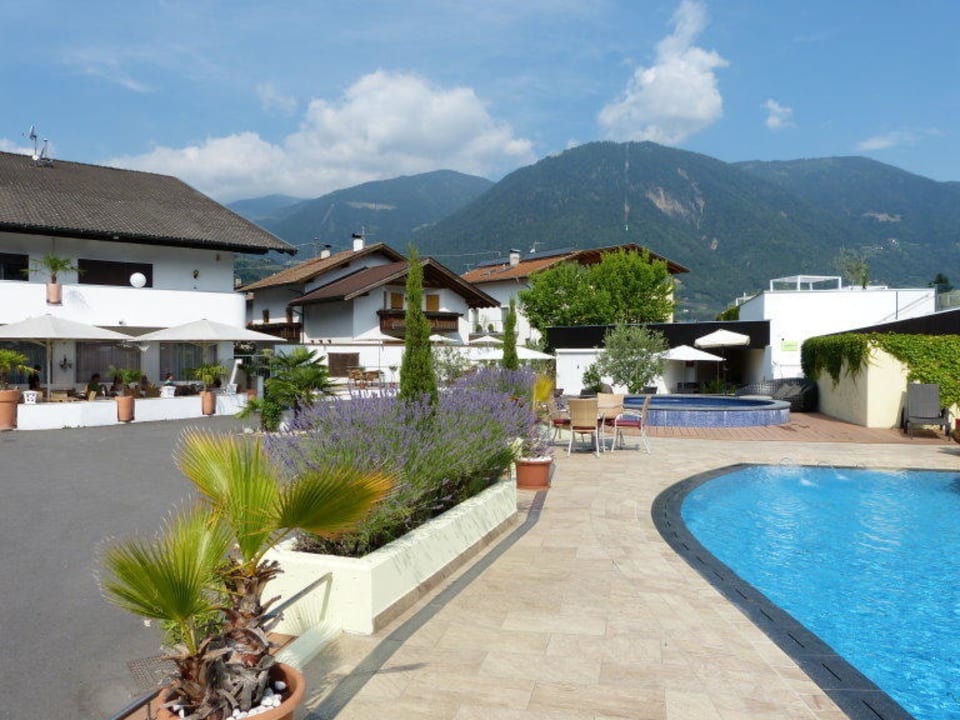 Die Poollandschaft Schlosshof Charme Style Hotel Resort