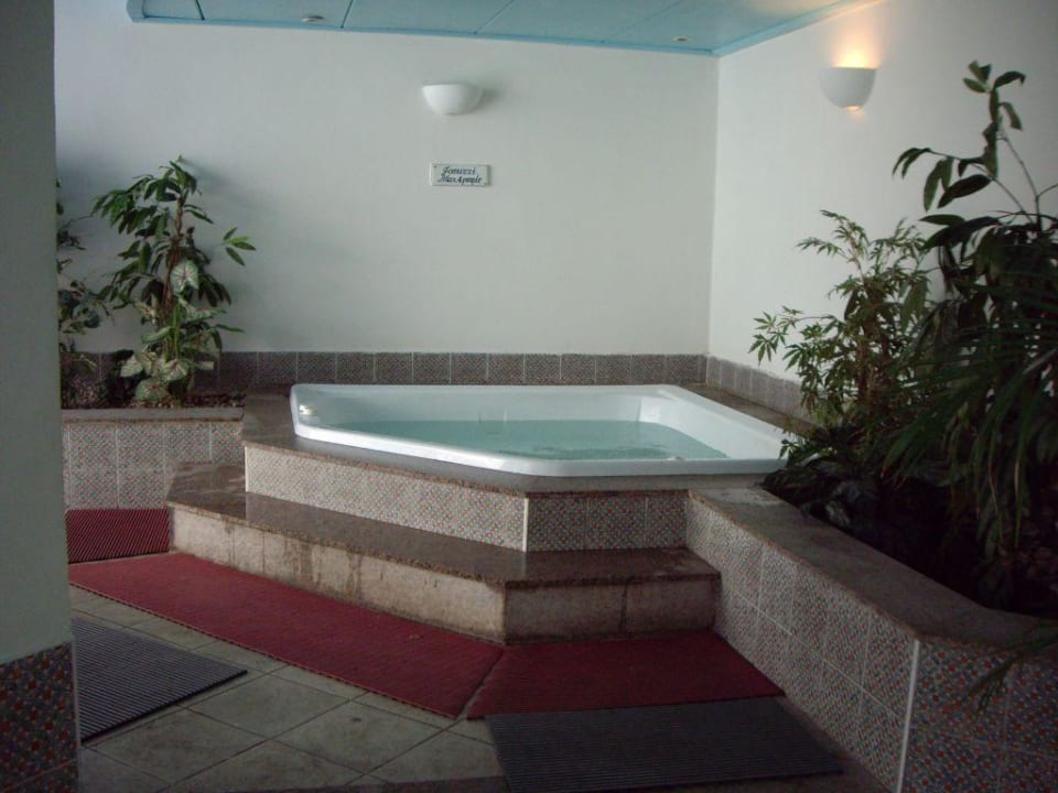 Jacuzzi db San Antonio Hotel + Spa
