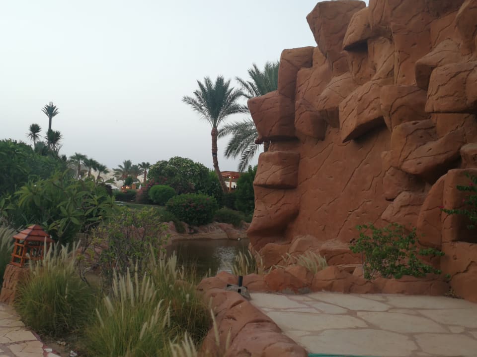 Gartenanlage Regency Plaza Aqua Park & Spa