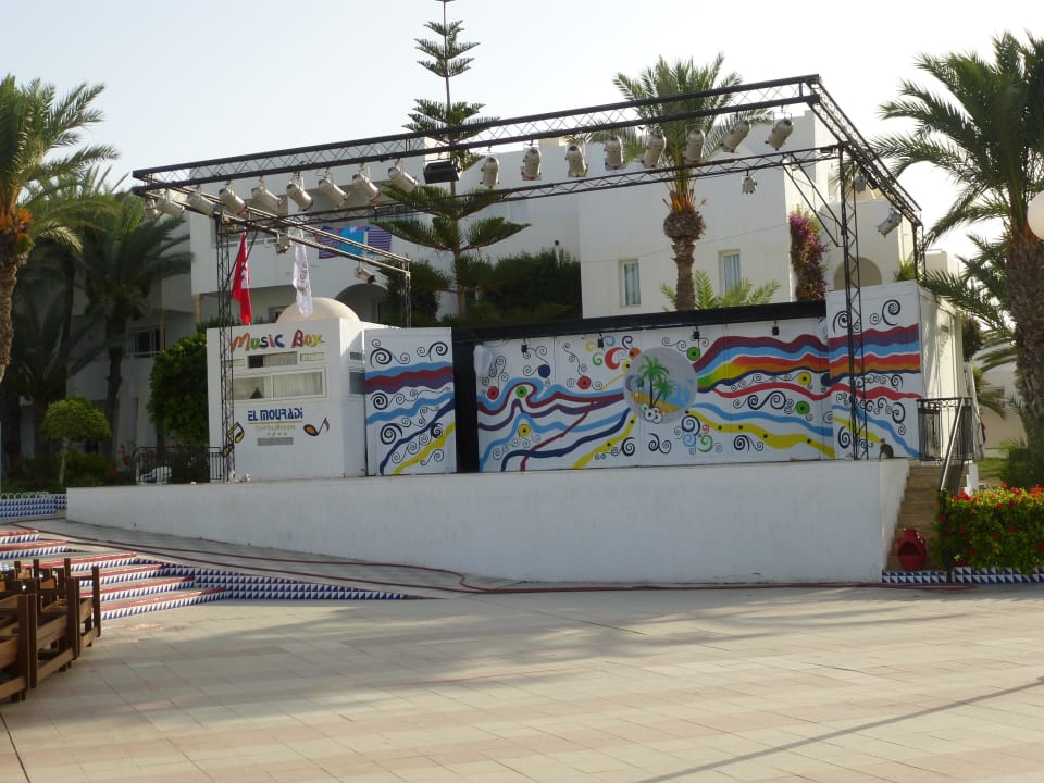 Bühne Hotel El Mouradi Djerba Menzel