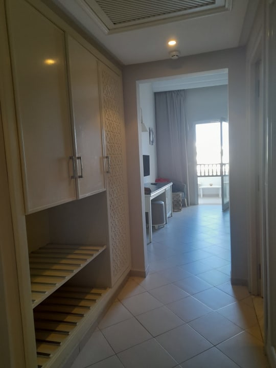 Zimmer Hotel Royal Nozha