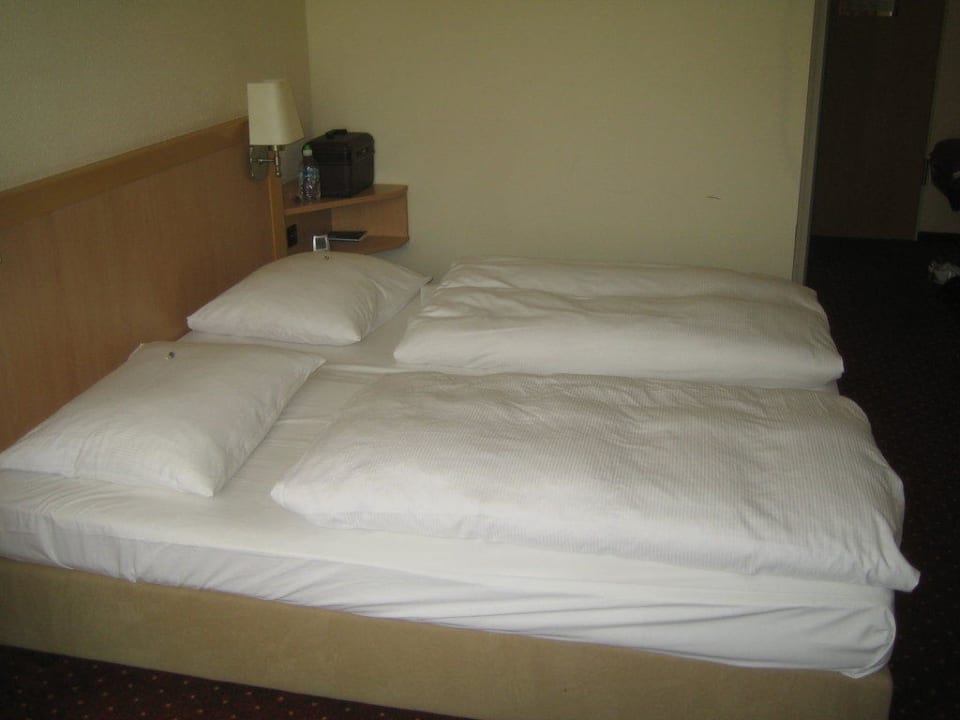 Doppelbett Hotel NH Leipzig Messe