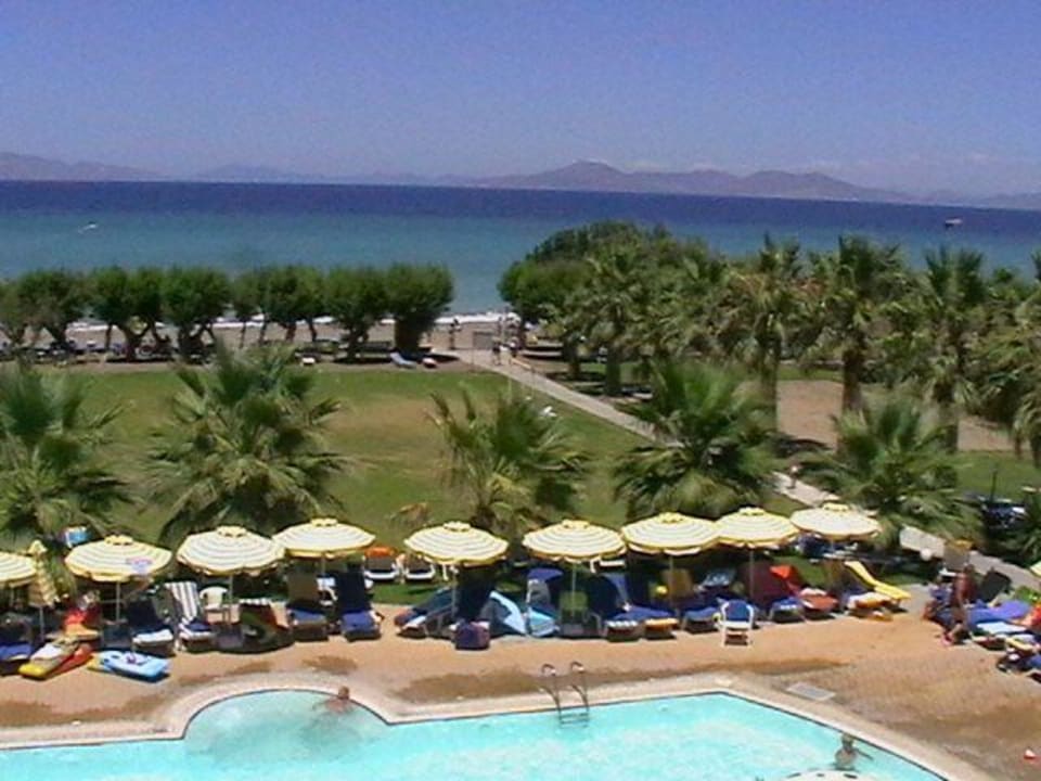 Dojście do kamienistej plaży TUI KIDS CLUB Alex Beach