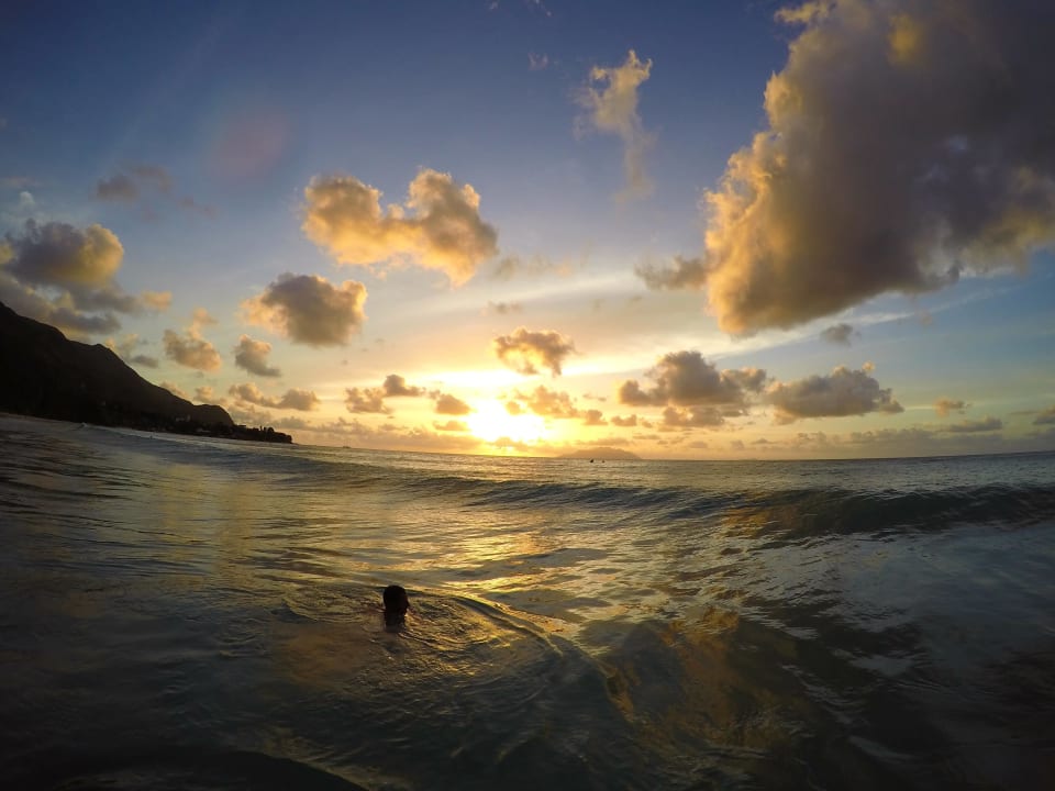 Wahnsin Sonnenuntergänge an diesem Strand Berjaya Beau Vallon Bay Resort & Casino
