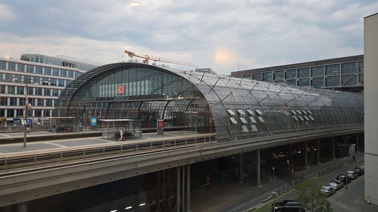 Ausblick IntercityHotel Berlin Hauptbahnhof
