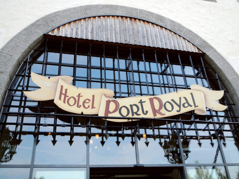 Eingang Heide Park Abenteuerhotel