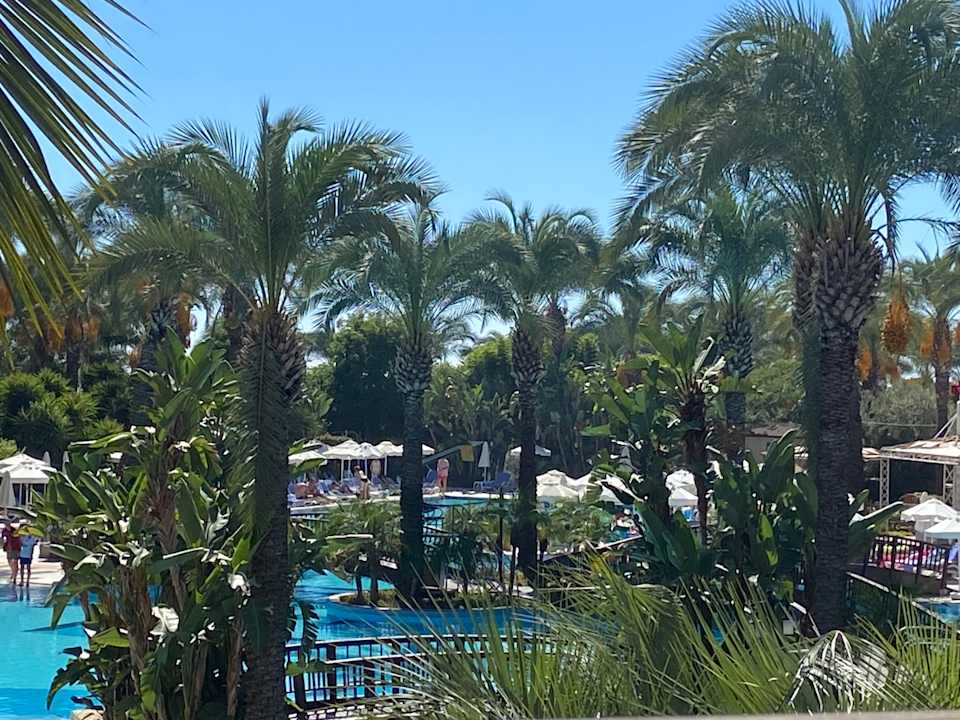 Gartenanlage Sunis Kumköy Beach Resort Hotel & Spa