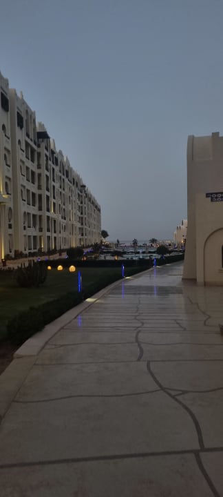 Außenansicht Gravity Hotel & Aquapark Sahl Hasheesh