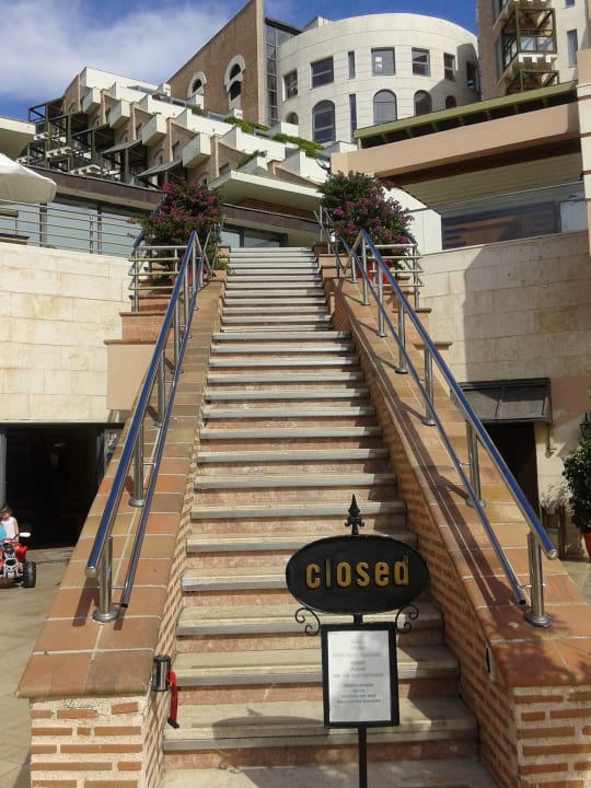 Лестница в главный ресторан Limak Limra Hotel & Resort