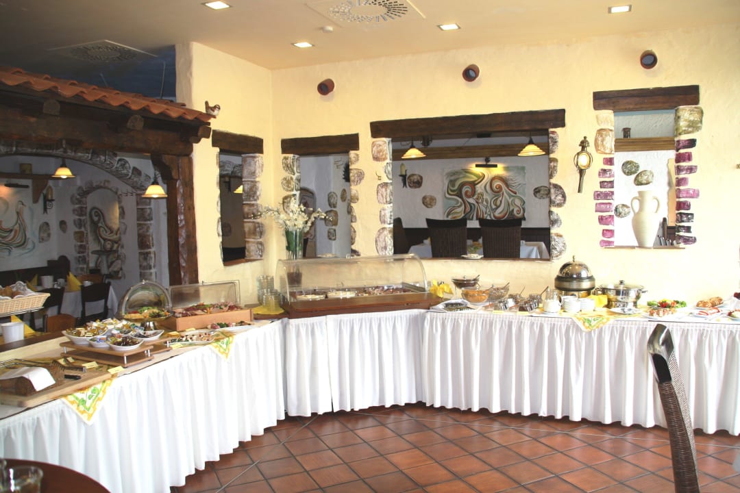 Frühstücksbüffet im Ganzen Parkhotel Neubrandenburg