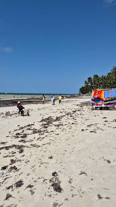 Strand Bahari Beach Hotel