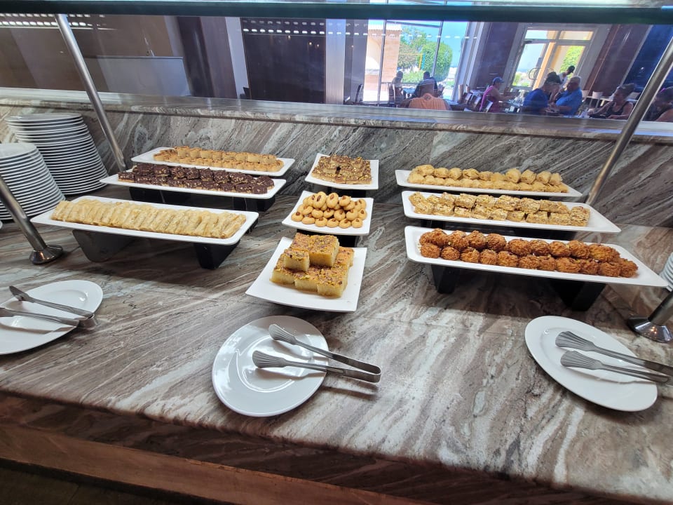 Gastro Serenity Alpha Beach