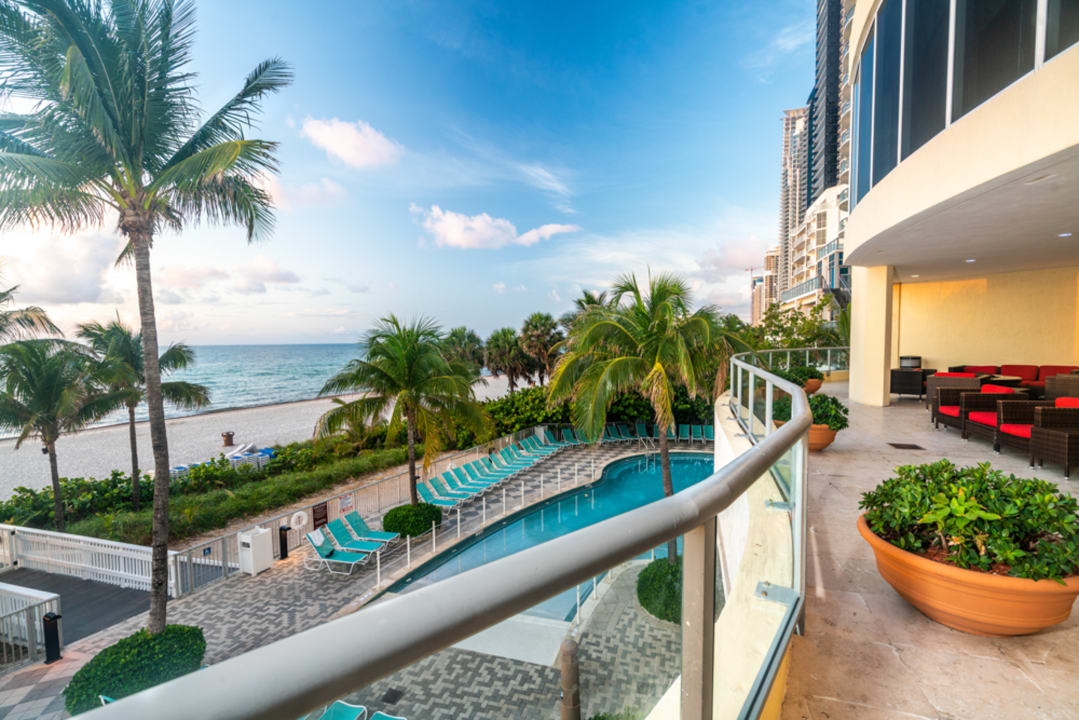 Ausblick DoubleTree by Hilton Ocean Point Resort & Spa- North Miami Beach / Sunny Isles Beach