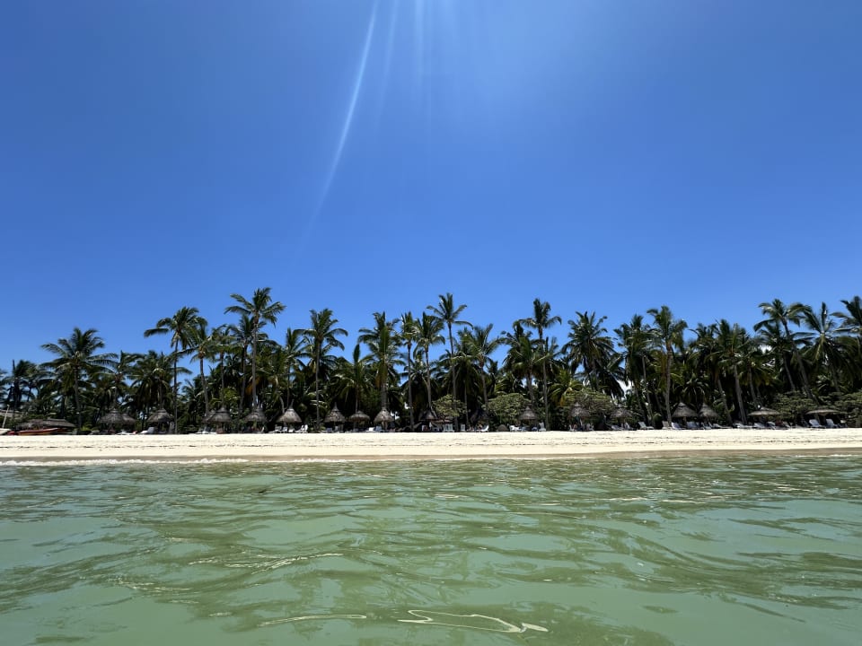 Strand La Pirogue Mauritius