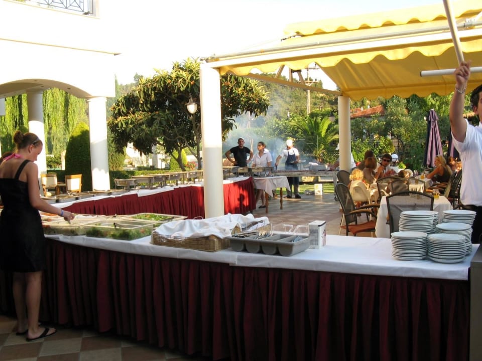 Grill wieczorny Hotel Chrousso Village