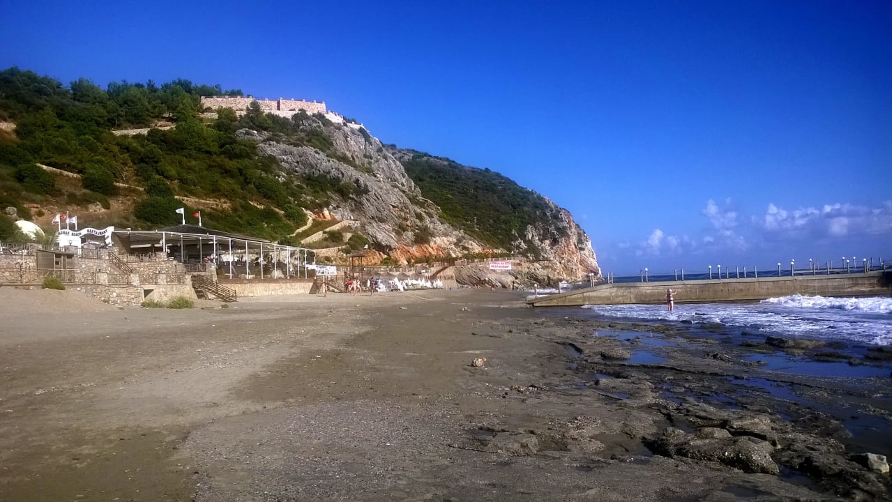 2-3 Hotels daneben Quattro Beach Spa & Resort