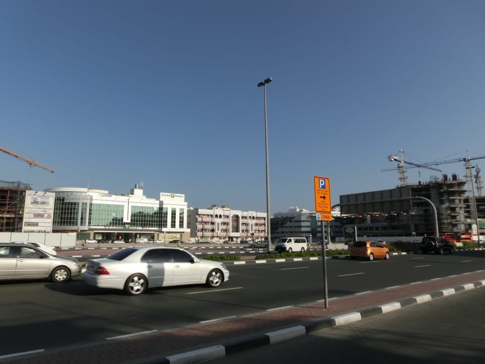 Aus der Ferne Holiday Inn Bur Dubai - Embassy District