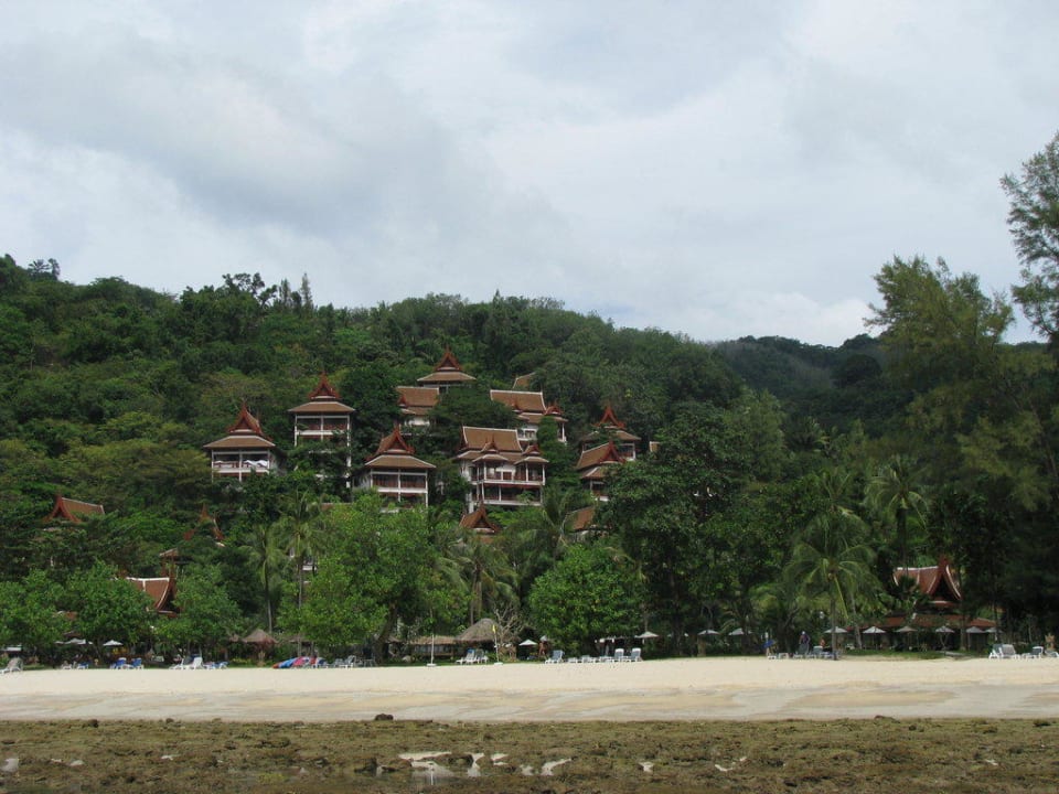 Отлив Thavorn Beach Village Resort & Spa