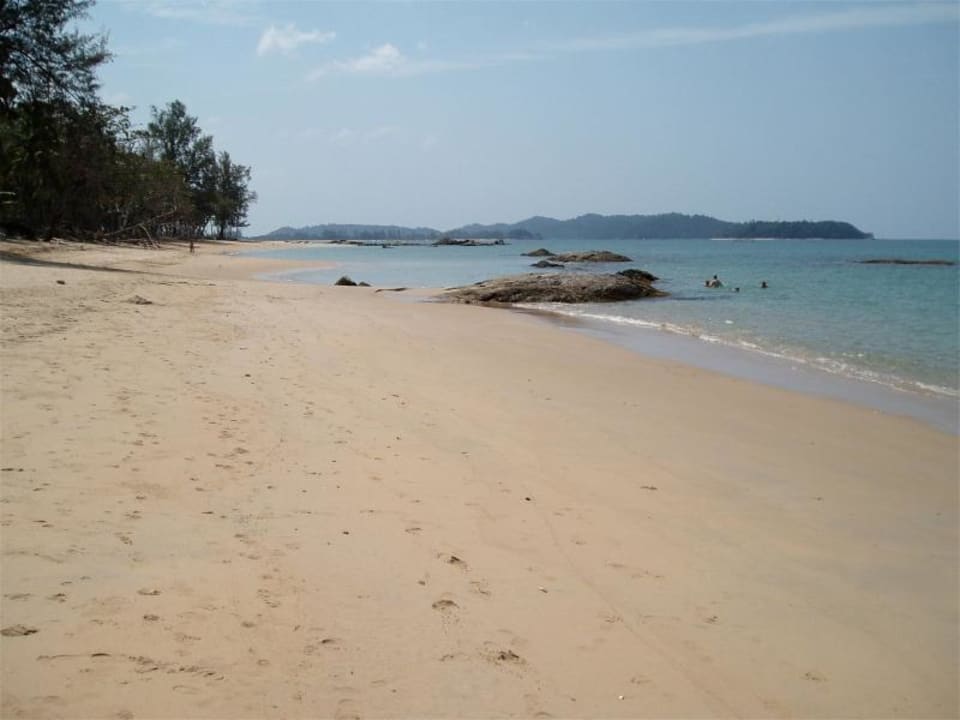 Strand vor dem Merlin Hotel Khao Lak Merlin Resort