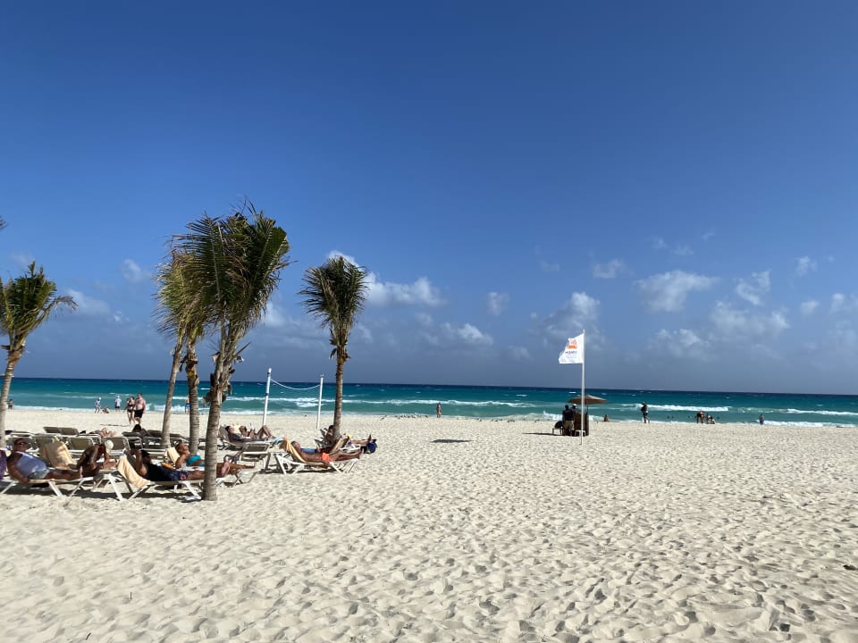 Strand Hotel Riu Lupita