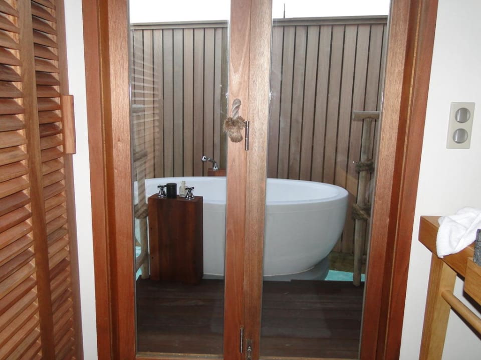 Bad Constance Moofushi Maldives