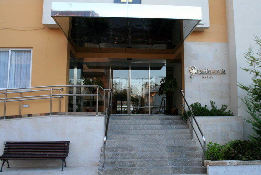 Eingang Grupotel Montecarlo