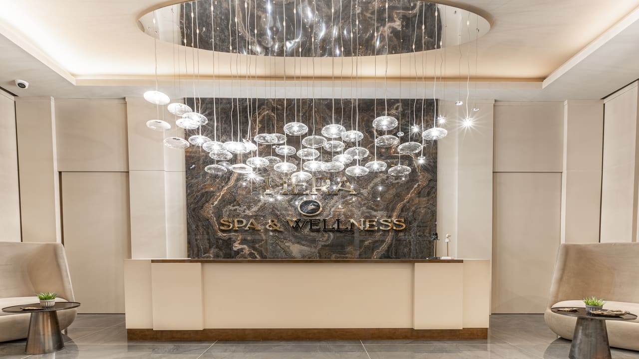 Lobby Serenity Queen Hotel