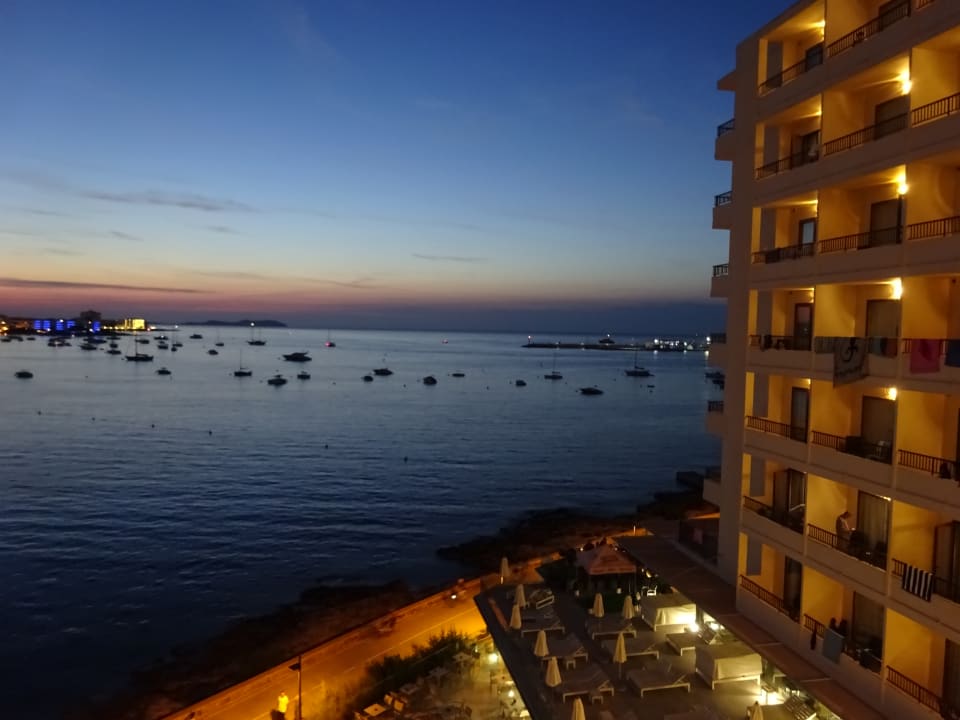 Ausblick NYX Hotel Ibiza - adults only