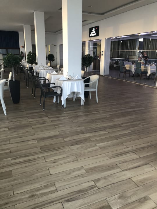 Hauptrestaurant Meliá Laguna Beach