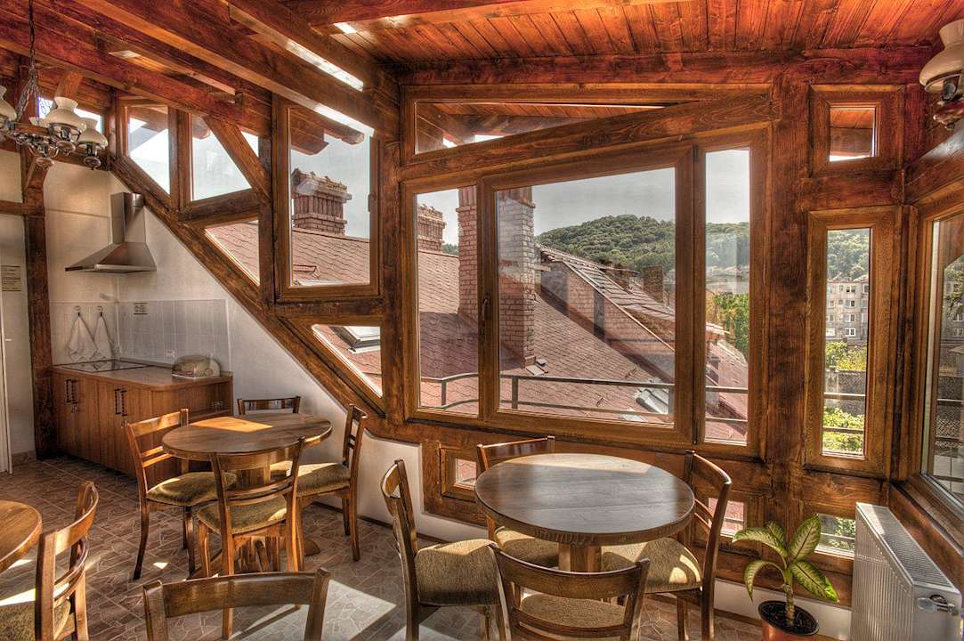 Breakfast Lounge Residence Ambient - serviced rooms and apartments