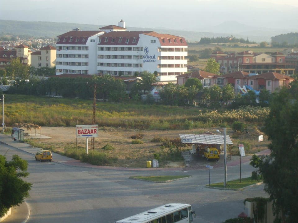 Zimmerausblick zur Landseite Bella Resort & Spa