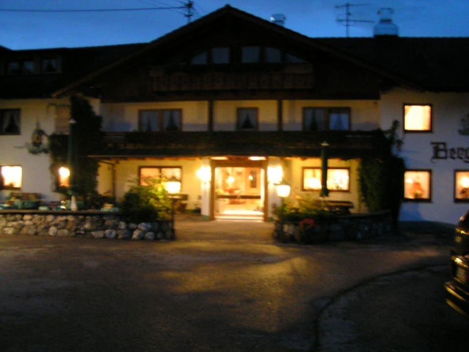 Hotel bei Nacht Berghof Babel