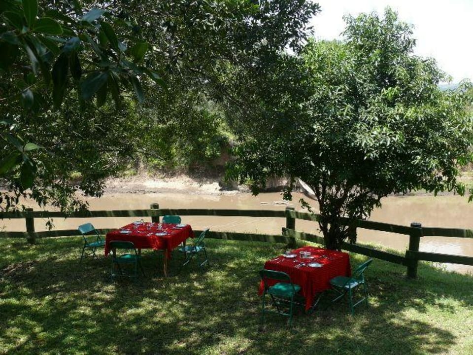 Mahlzeit unter freiem Himmel Royal Mara Safari Lodge