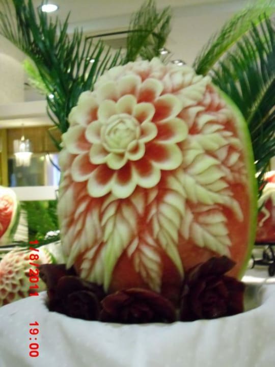 Kunstwerk-Wassermelone Sunis Evren Beach Resort Hotel & Spa