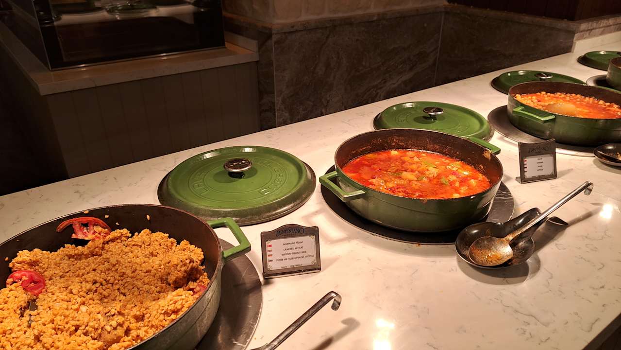 Gastro Justiniano Deluxe Resort