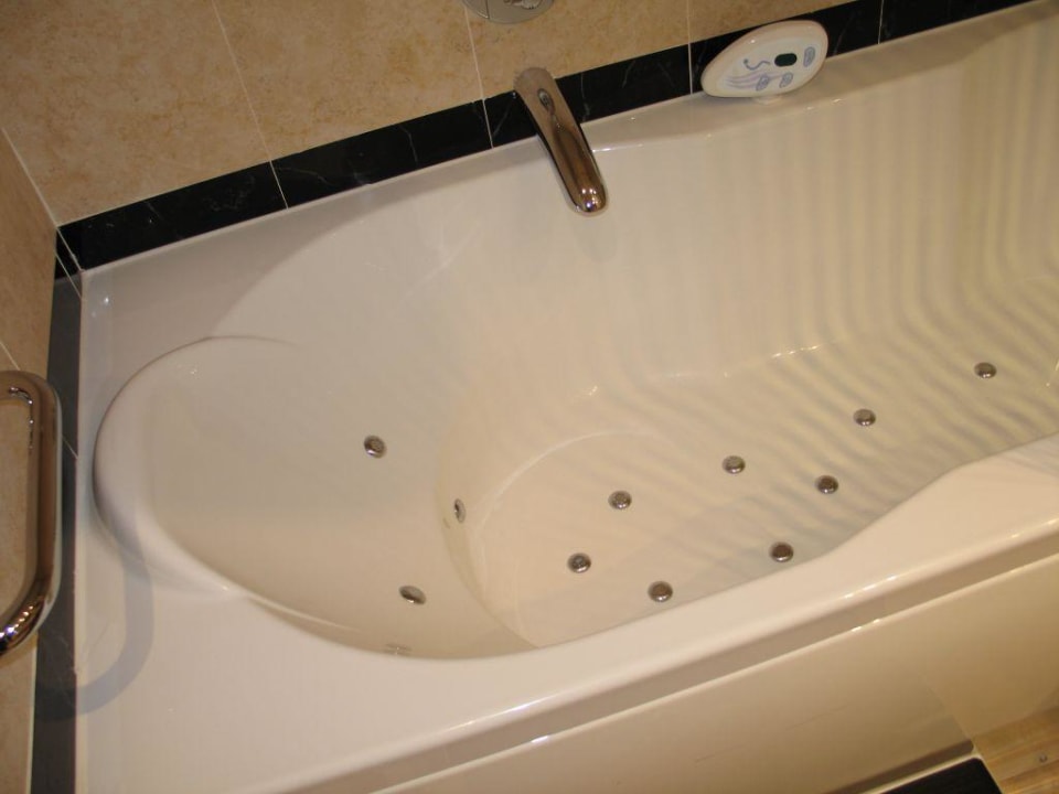 Badezimmer 2 Hotel Foxa Tres Cantos Suites & Resort