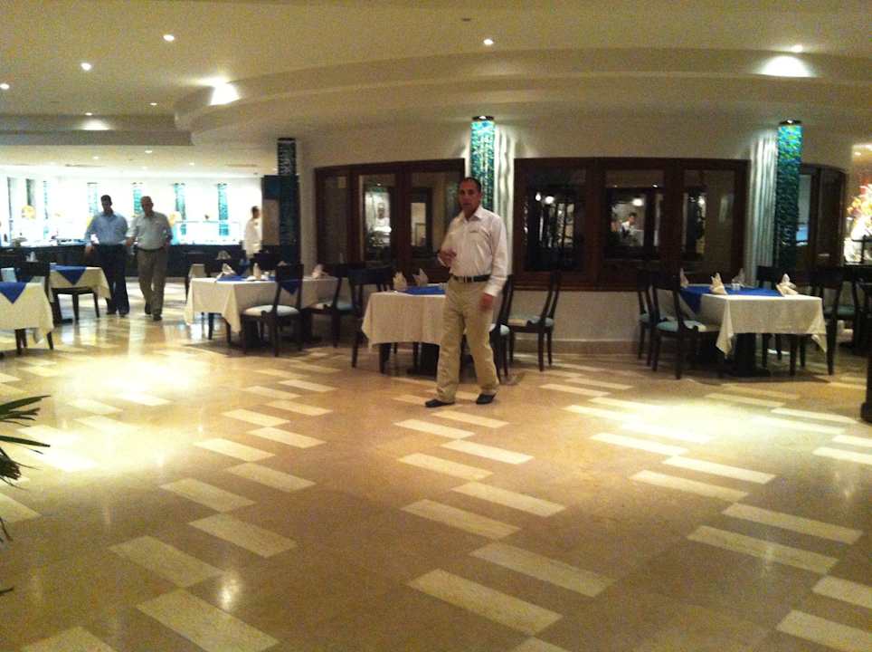 Eingang zum Restaurant The Grand Hotel Sharm El Sheikh