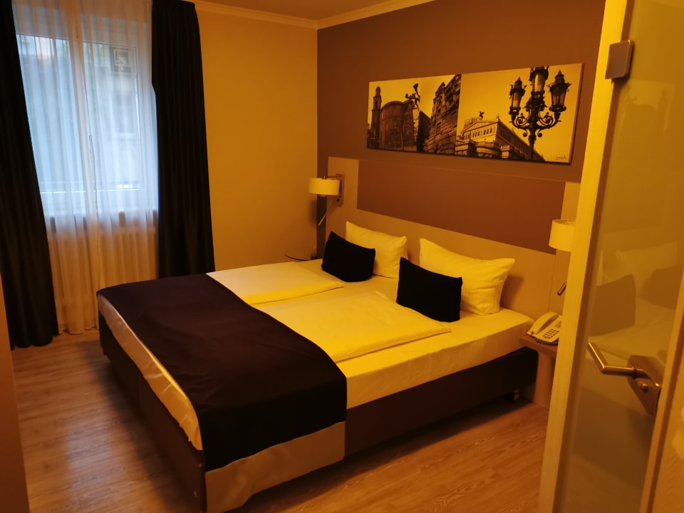 Zimmer Leonardo Hotel Frankfurt City Center