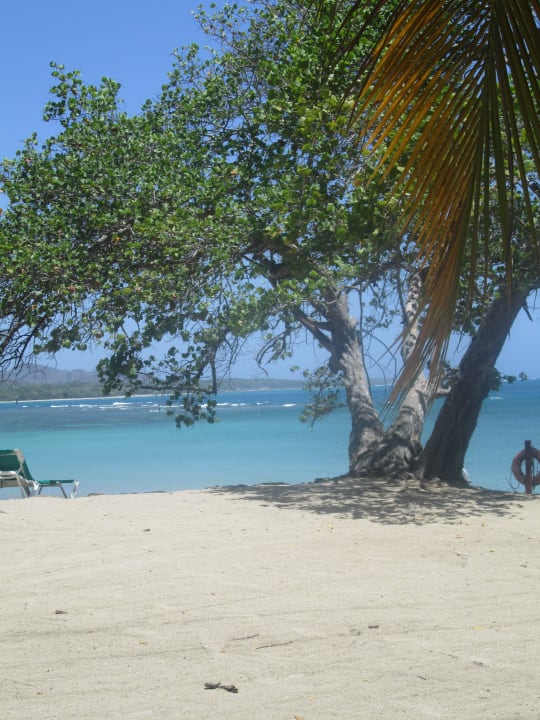 Strand Playabachata Hotel