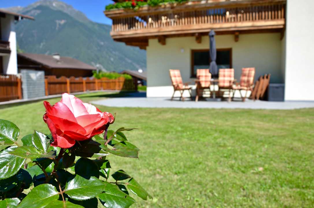 Gartenanlage Ferienhaus Tirol im Ötztal