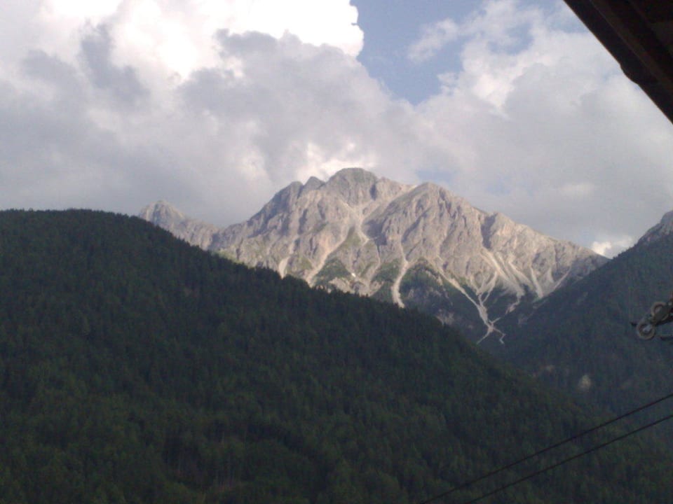 Bergblick vom Balkon Berghotel Zirm