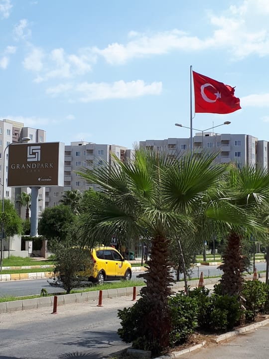 Außenansicht Grand Park Lara Hotel