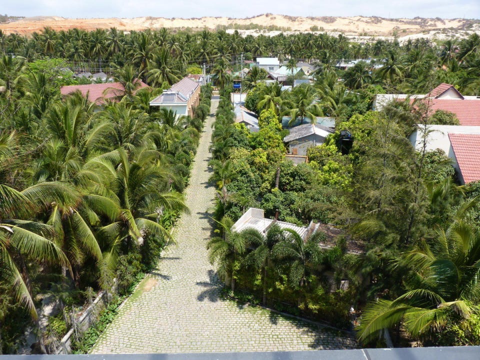 Blick zur Straße Hotel Unique Mui Ne Resort