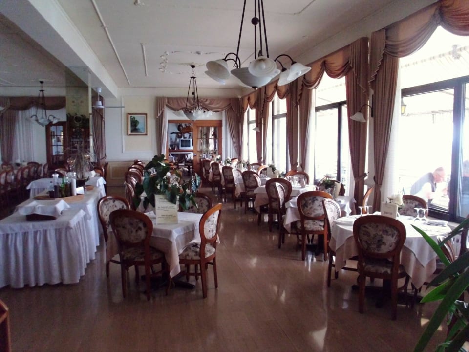 Speiseraum 1 Village Hotel Lucia