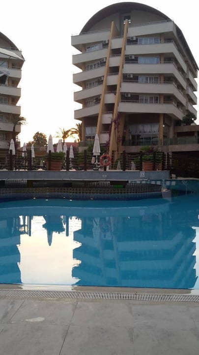 Hauptpool Alaiye Resort & Spa