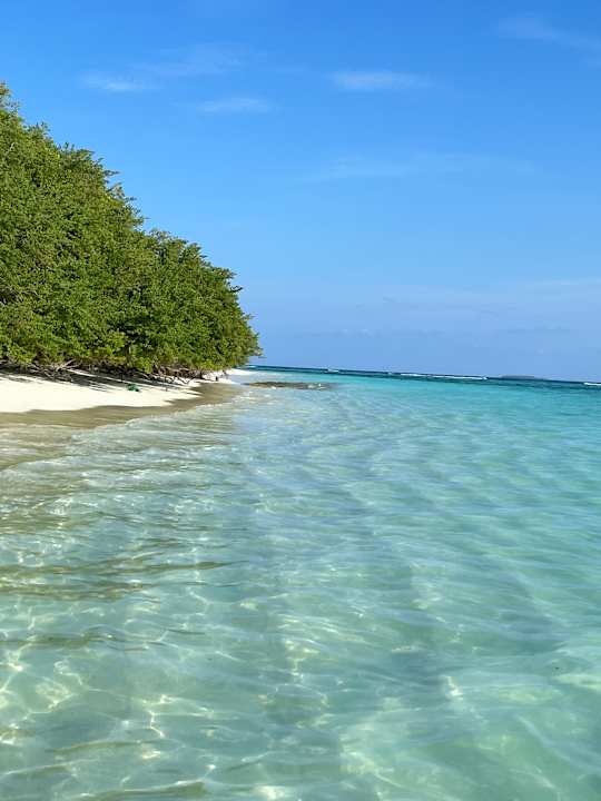Strand Hideaway Beach Resort & Spa